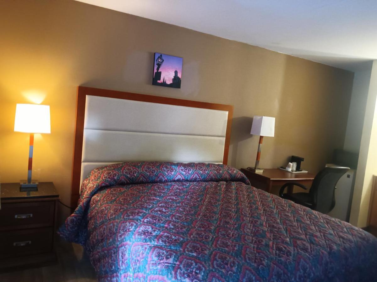 Maple Leaf Motel New Milford Ngoại thất bức ảnh