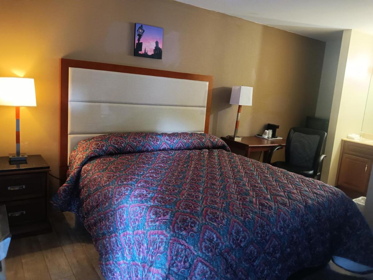 Maple Leaf Motel New Milford Ngoại thất bức ảnh