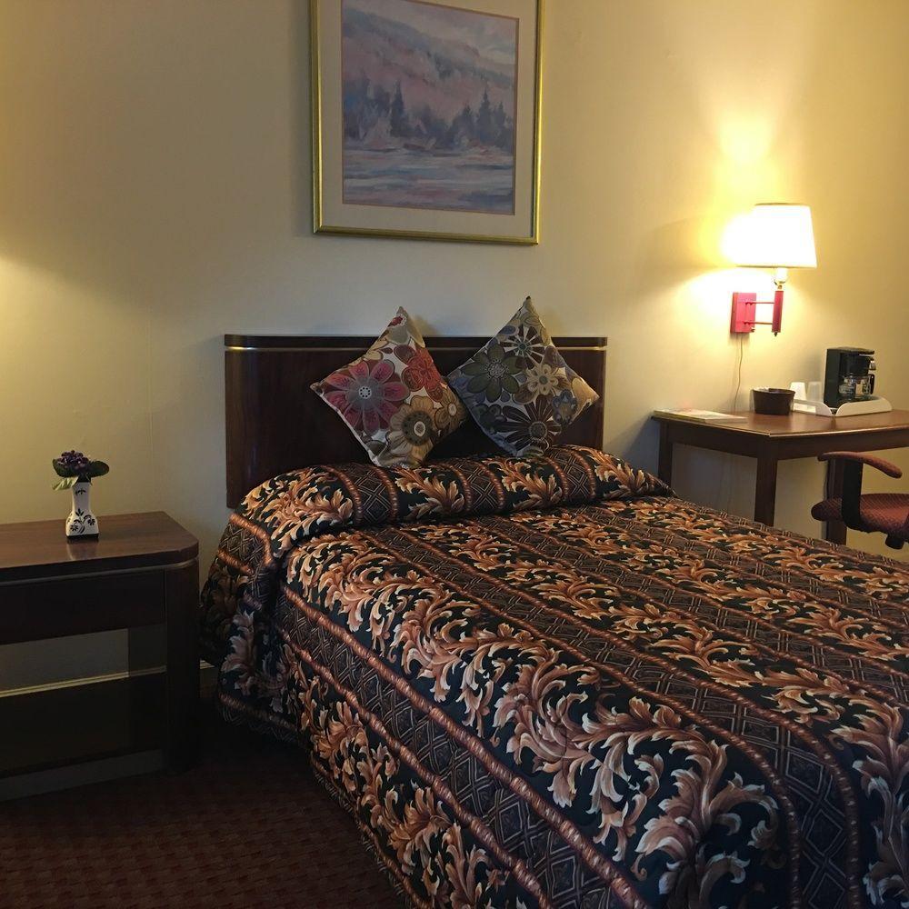 Maple Leaf Motel New Milford Ngoại thất bức ảnh